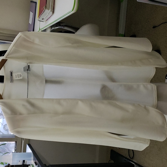 Blazer - Picture 3 of 3